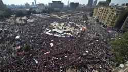 Des milliers d'opposants Mohamed Morsi reunis place Tahrir le 30 juin 2013